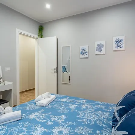 Apartment Solemi *