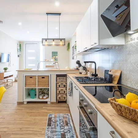 Solemi Apartment *
